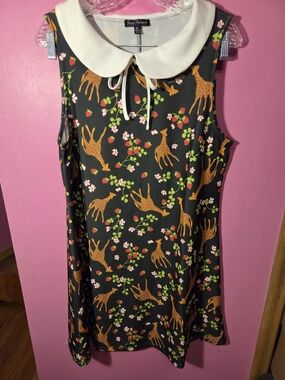 Smak Parlour Collar Giraffe Print Shift Dress - Black with Orange & Green